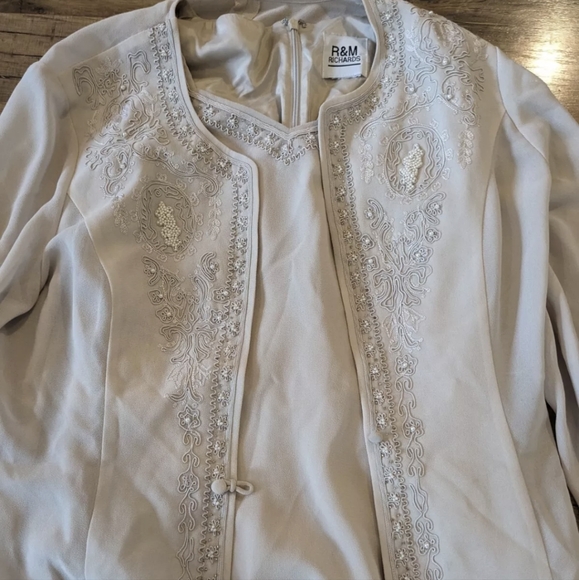 R & M Richards Dress & jacket 10 Beige Beaded VNeck Long Lined Mother Of Bride - Picture 7 of 14